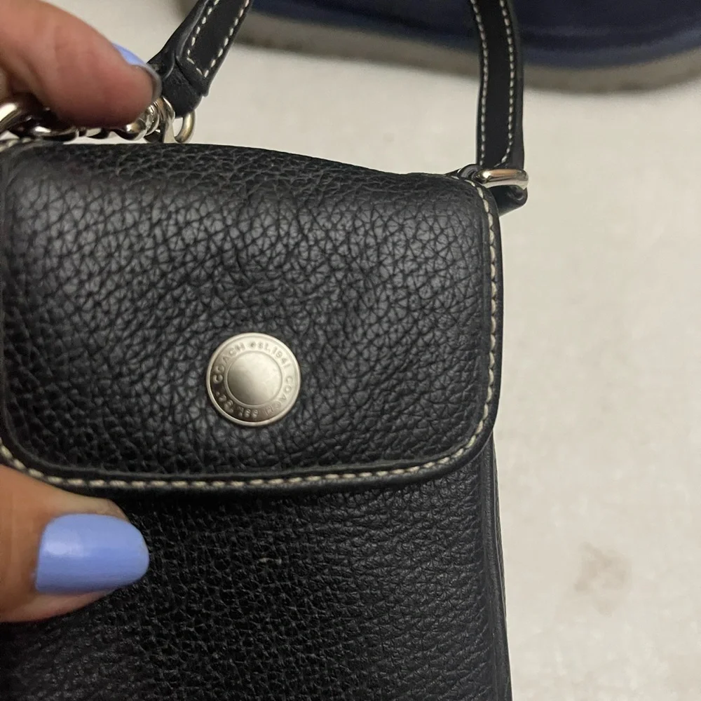 Coach Black Pebbled Leather Phone Case Crossbody - Picture 4 of 9